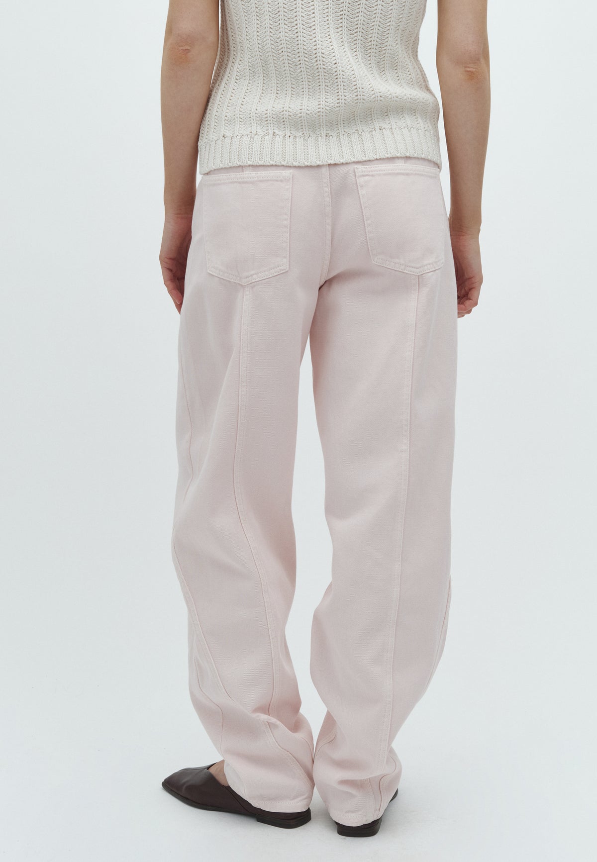 Almira-M_Super Pale Pink_Model_3